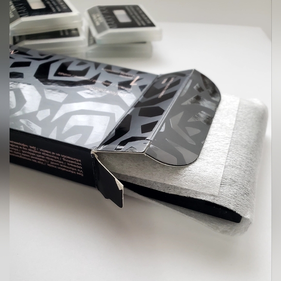 Mary Kay pink & black Perfect Palette makeup compact refillable - Picture 3 of 8